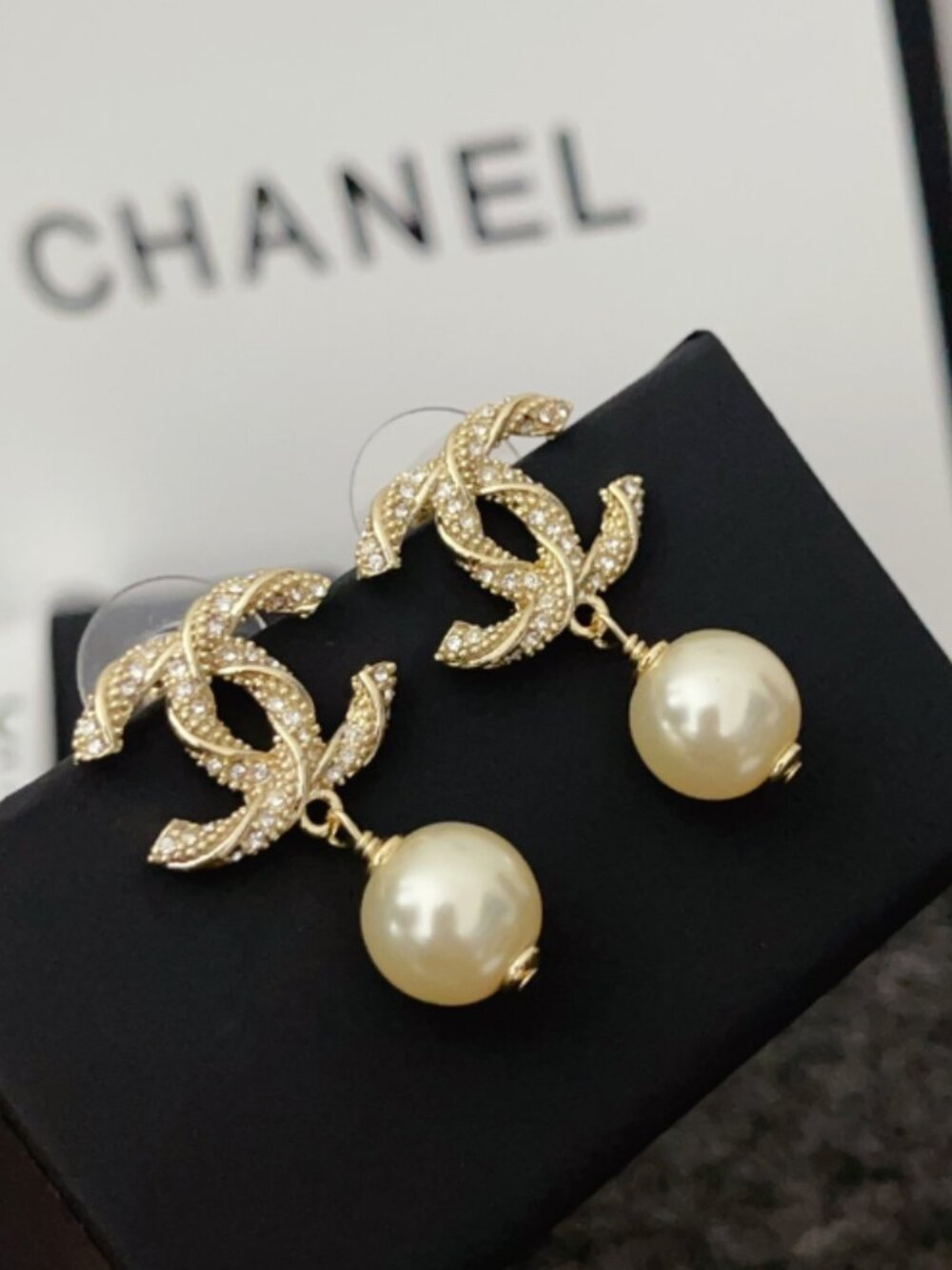 Chanel Earrings - Picture 5 of 6